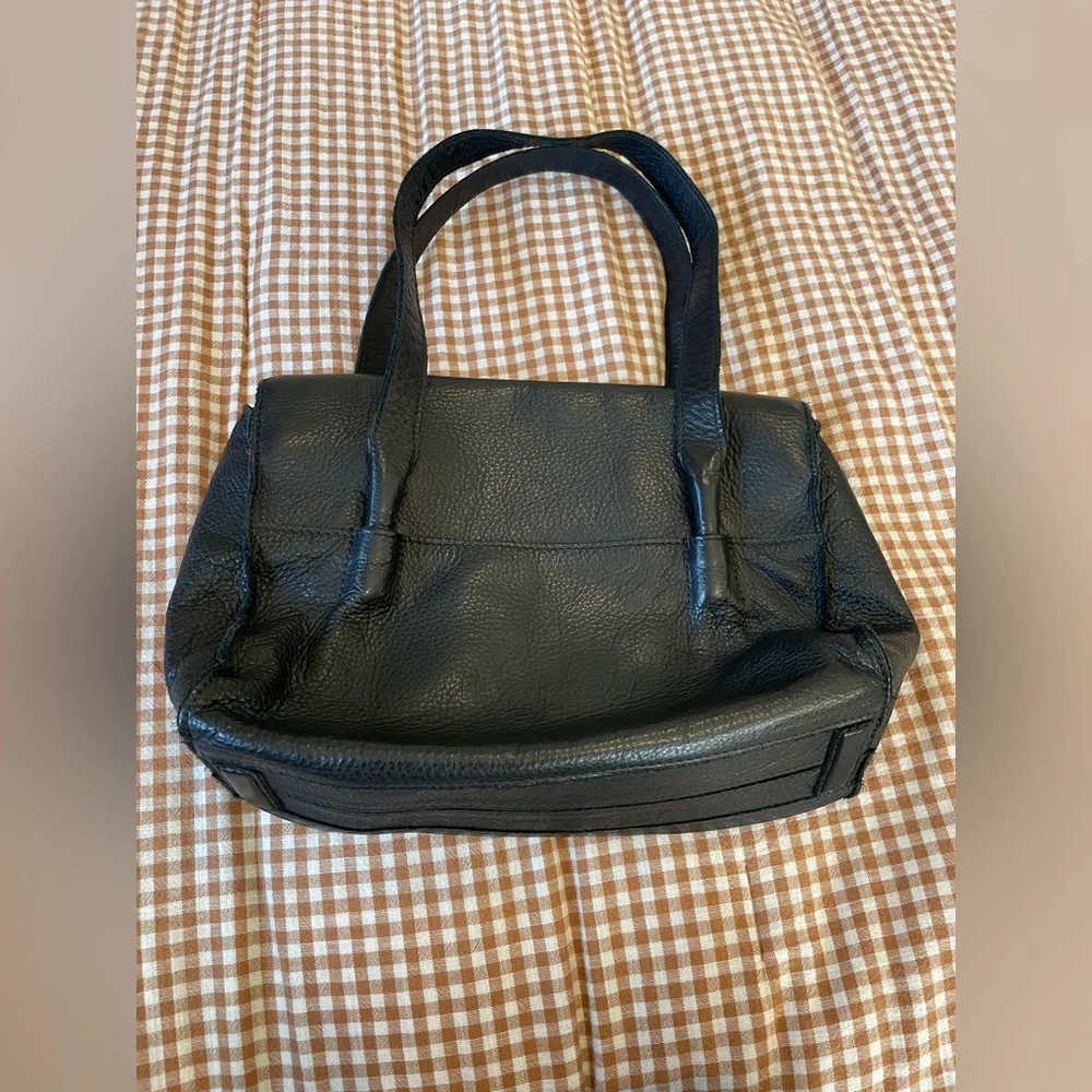 Jammie Black Leather Shoulder Bag - Picture 6 of 6